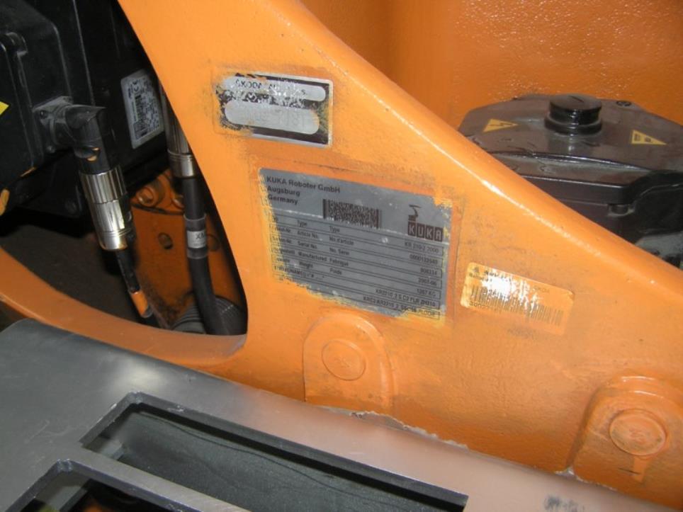 Robôs industriais-4